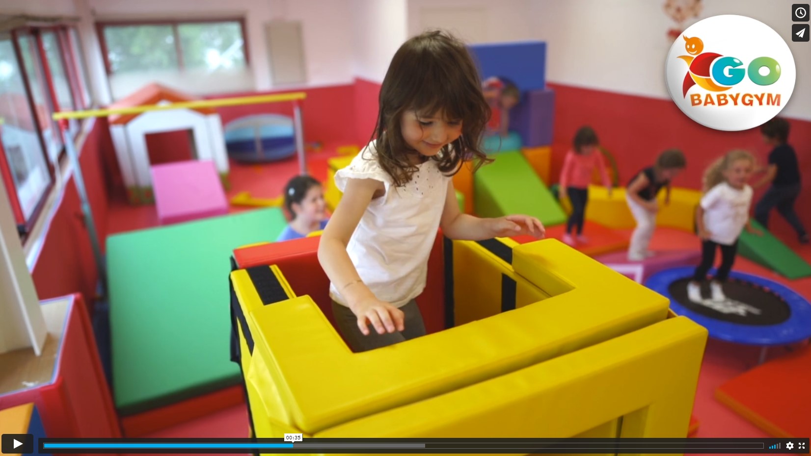 Prestation jeux éveil moteur pour bébé et enfant : location matériel  baby-gym et piscine à balles gonflables - LOCSPORT